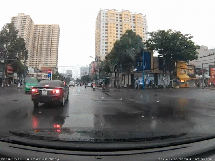 1001 kiểu vượt của taxi 1001 kiểu vượt của taxi
