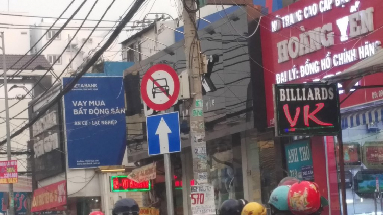 BIỂN NÀY CẤM GÌ TA?
