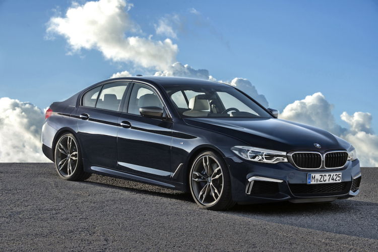 BMW giới thiệu M550i xDrive: mẫu xe đỉnh cao trong gia đình 5-Series