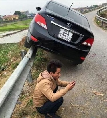 Vios xém hốt nguyên con lươn về ăn Giáng sinh!!