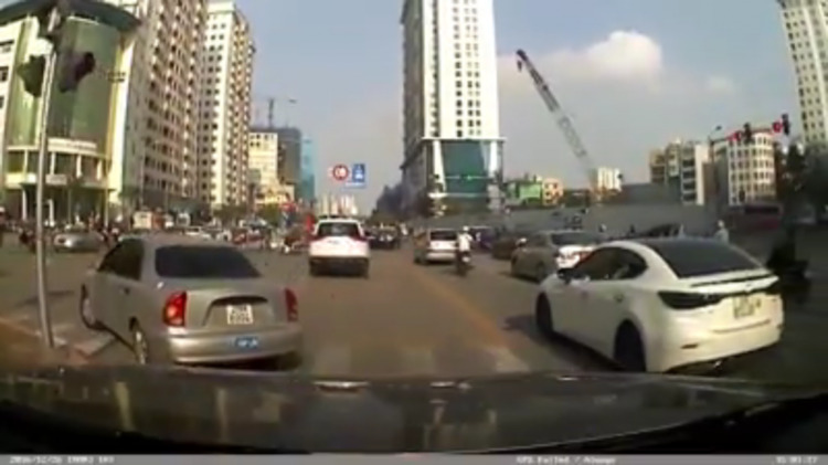 Càn quấy hay không các bác? Càn quấy hay không các bác?