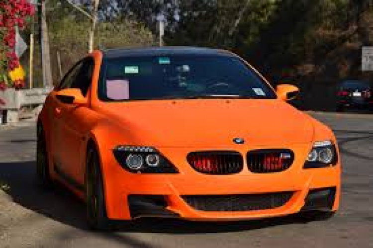 Garage uy tín để sơn lại xe và giá cả Garage uy tín để sơn lại xe và giá cả