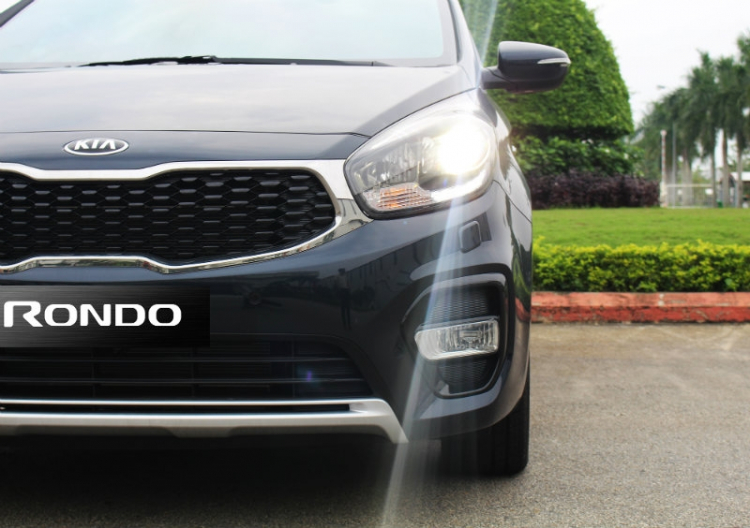 Ra mắt Kia Rondo 2017 tại Việt Nam