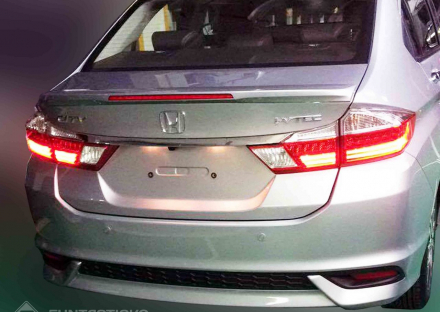 2017-Honda-City-rear-fascia-leaked-image.jpg