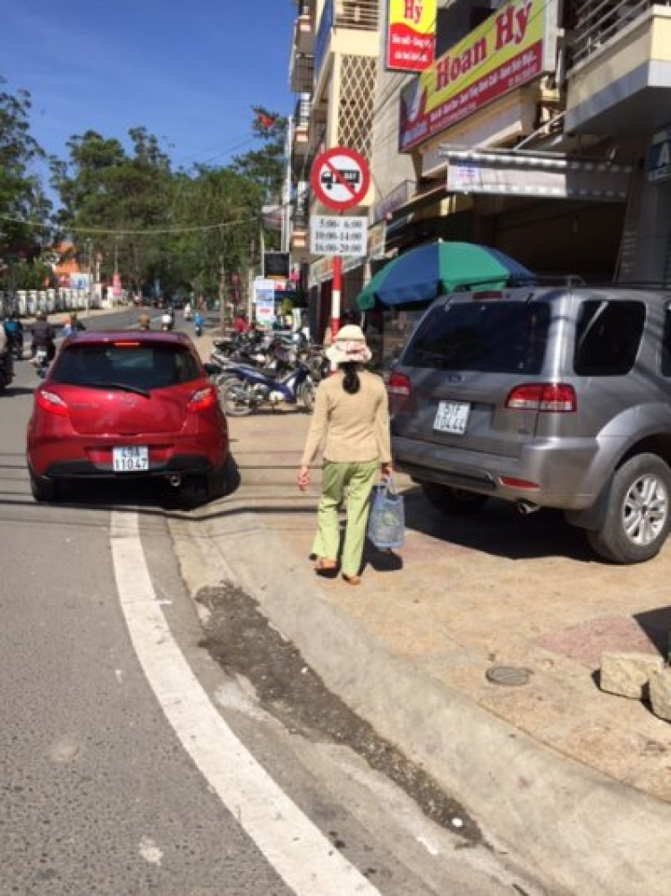 Vỉa hè, lề đường và hè phố là một? Vỉa hè, lề đường và hè phố là một?