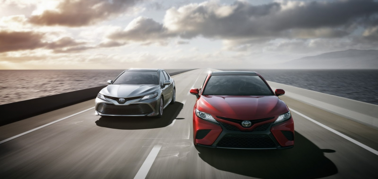 Toyota Camry 2018 ra mắt, khẳng định vị thế dẫn đầu
