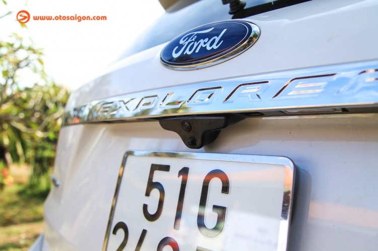 Ảnh chi tiết Explorer Limited-chiếc xe đắt nhất của Ford tại Việt Nam