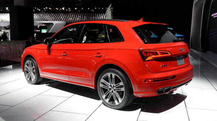 Audi SQ5 chào sân Detroit với động cơ mạnh mẽ hơn