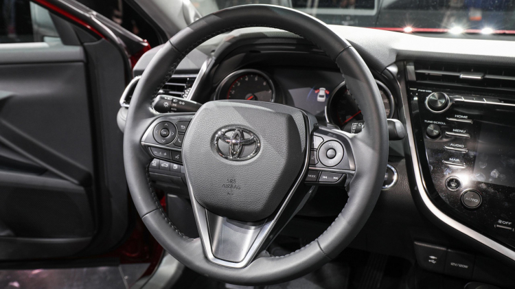 Chiêm ngưỡng ảnh thực tế Toyota Camry 2018