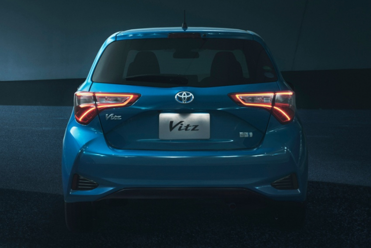 Toyota Yaris facelift ra mắt, thêm bản Hybrid tại Nhật Bản