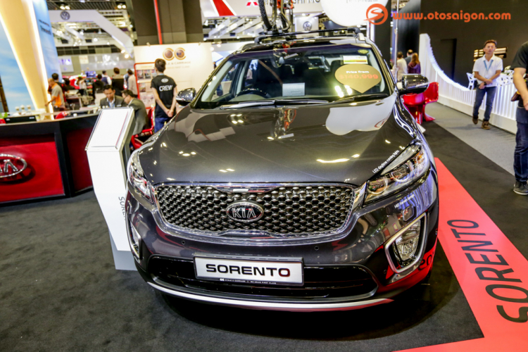 Cận cảnh Kia Sorento bảo hành 10 năm- giá 2,2 tỷ đồng tại Singapore