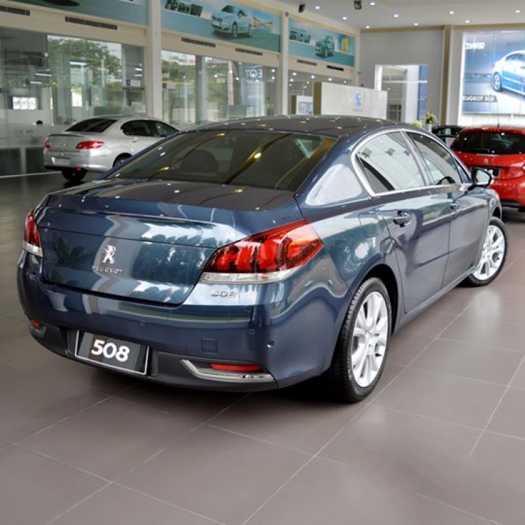 Camry 2.5Q - nhờ các bác tư vấn