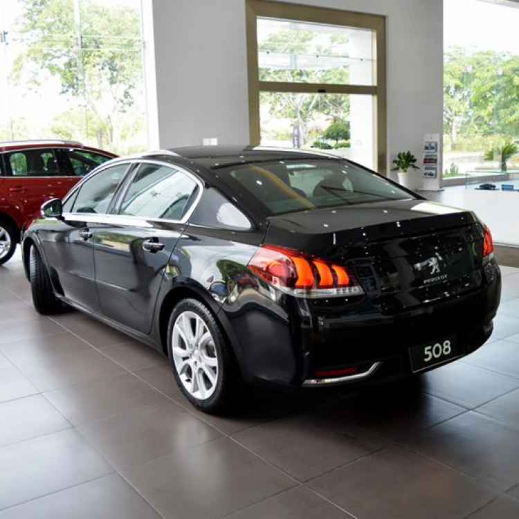 Hỏi về giá Camry 2.5Q Hỏi về giá Camry 2.5Q