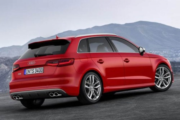 Giá Audi A3 mới cao gần bằng A4, liệu có người mua?