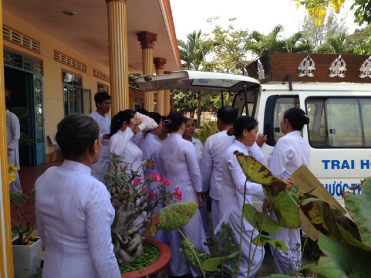 HFC tập 5: đầu năm làm việc thiện @Tây Ninh (16/02/14)