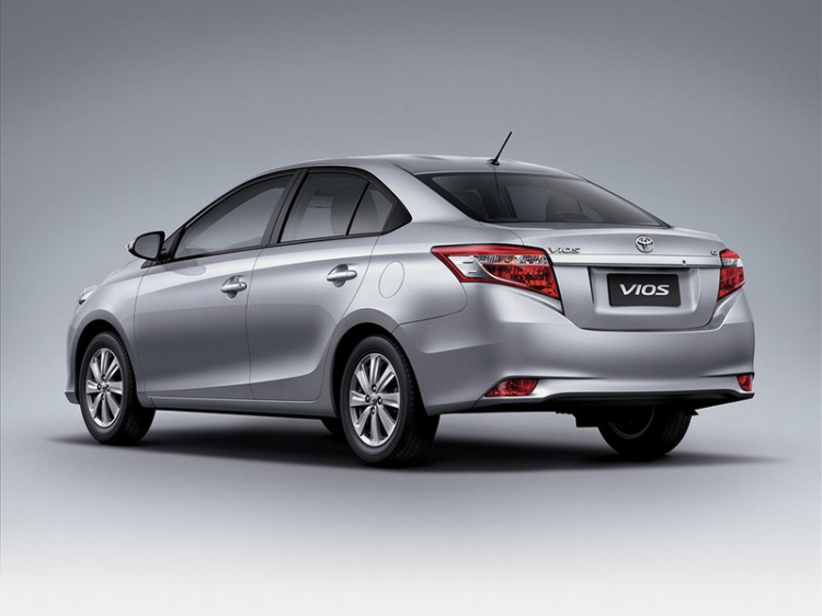 Tháng 3: Toyota Việt Nam ra mắt Vios 2014