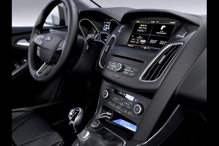 Ford Focus 2015 chuẩn bị trình làng