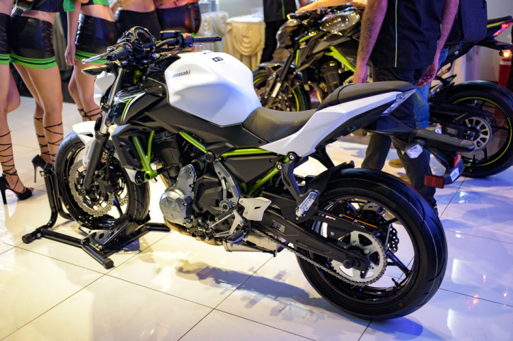 Kawasaki Z650 ABS và Z900 ABS ra mắt thị trường Việt Nam, giá từ 218 triệu đồng