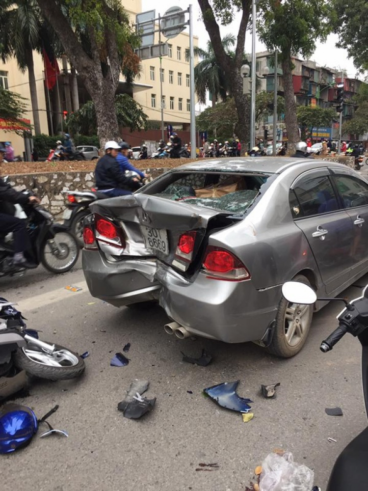 Xe nào cứng hơn ? Xe nào cứng hơn ?