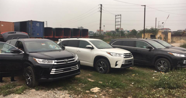 Toyota Highlander 2017 đầu tiên về Việt Nam ăn Tết