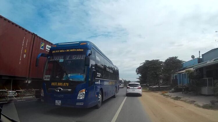 Đua khách ngày Tết
