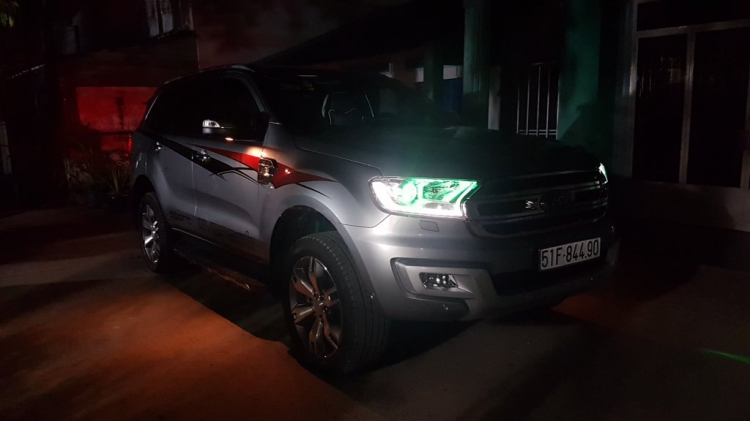 Đánh giá xe Ford Everest titanium 2.2 sau 1.300km và 10.000km sử dụng.