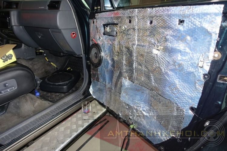 Vũ Car Workshop: Chuyên độ "âm thanh - hình ảnh - mâm - body" cho xe hơi. Vũ Car Workshop: Chuyên độ "âm thanh - hình ảnh - mâm - body" cho xe hơi.