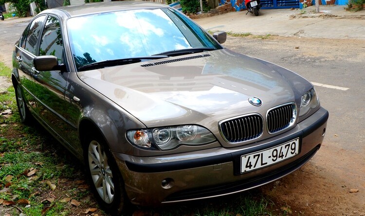 Hỏi thăm mấy bác bmw tý