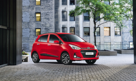 2017-Hyundai-Grand-i10-facelift-front-quarter-press-image.jpg