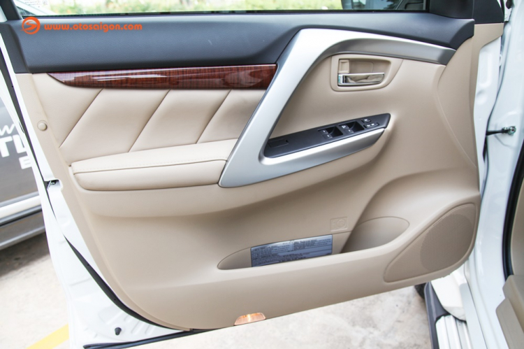 Ảnh chi tiết Mitsubishi Pajero Sport 3.0 4x4 AT giá 1,488 tỷ đồng tại Việt Nam Ảnh chi tiết Mitsubishi Pajero Sport 3.0 4x4 AT giá 1,488 tỷ đồng tại Việt Nam