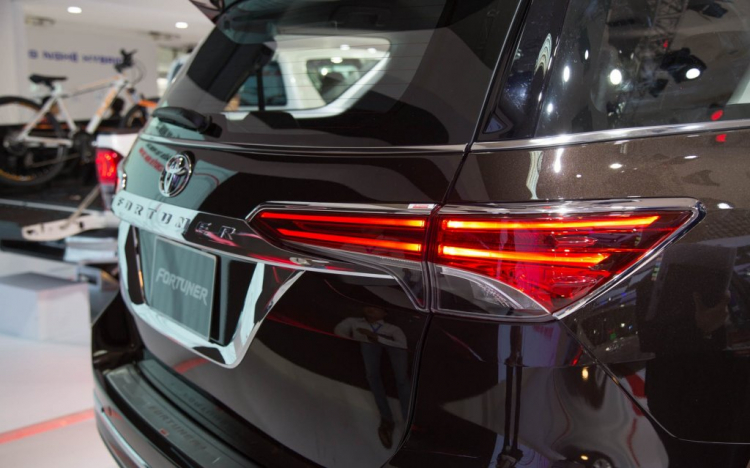 Tư vấn xe Hyundai Santa Fe 2017 hay Nissan X-trail 2.5 SV 2017? Tư vấn xe Hyundai Santa Fe 2017 hay Nissan X-trail 2.5 SV 2017?