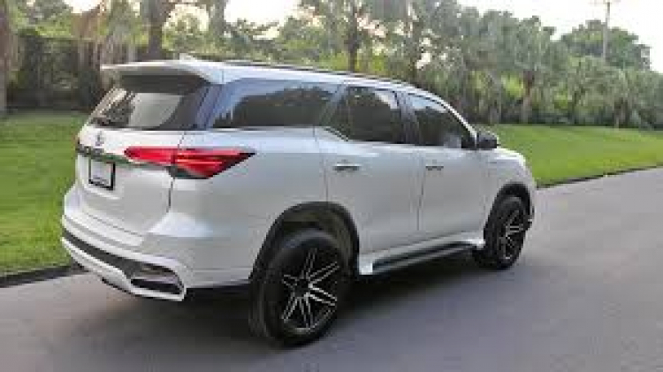 Ảnh chi tiết Toyota Fortuner V 4x2 AT giá 1,149 tỷ đồng