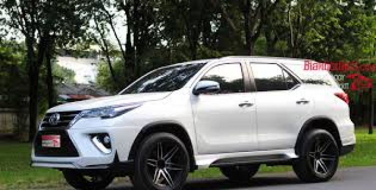 Ảnh chi tiết Toyota Fortuner V 4x2 AT giá 1,149 tỷ đồng