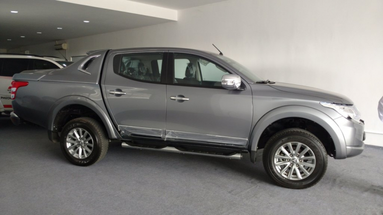 em cần mua xe colorado 2.5 MT 4x2 mấy a sale báo giá yêu nhất có thể giúp e với :3 !