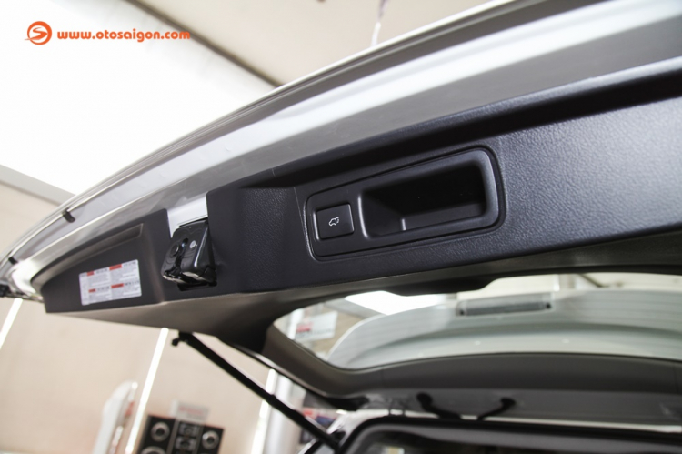 Ảnh chi tiết Toyota Fortuner V 4x4 AT giá 1,308 tỷ đồng tại Việt Nam Ảnh chi tiết Toyota Fortuner V 4x4 AT giá 1,308 tỷ đồng tại Việt Nam