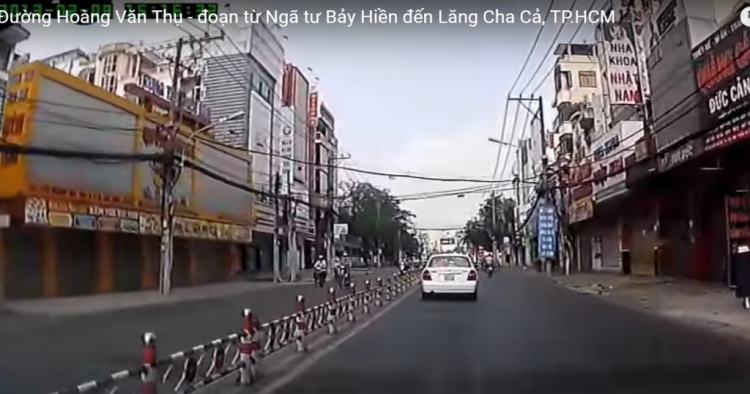 Dấu hiệu nhận biết đường không được chuyển lane sang phải để chạy tốc độ cao hơn Dấu hiệu nhận biết đường không được chuyển lane sang phải để chạy tốc độ cao hơn