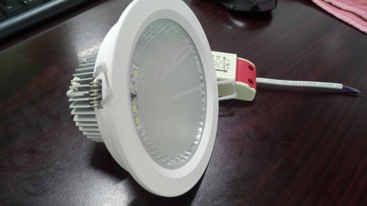 Đèn LED dân dụng và công nghiệp RB LIGHTING