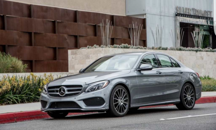 C300 hay E200 C300 hay E200