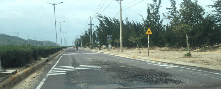 Chất lượng QL1 từ Phan Thiết đến Quy Nhơn. Chất lượng QL1 từ Phan Thiết đến Quy Nhơn.