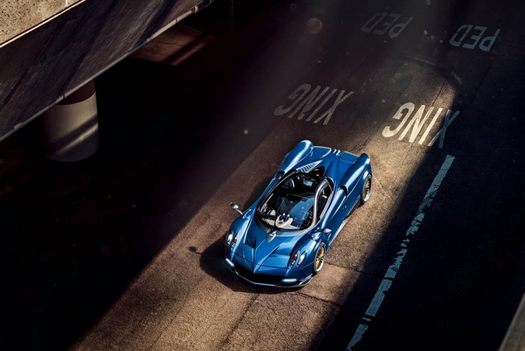 Huayra Roadster: Tuyệt tác mới của Pagani chính thức lộ diện Huayra Roadster: Tuyệt tác mới của Pagani chính thức lộ diện