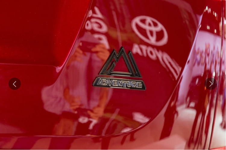 Toyota ra mắt Rav4 Adventure, đe doạ Honda CR-V Toyota ra mắt Rav4 Adventure, đe doạ Honda CR-V