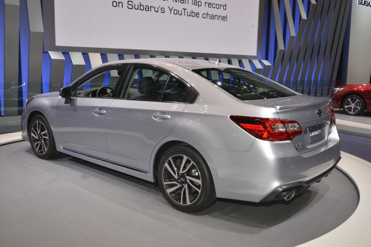 Ảnh thực tế Subaru Legacy 2018 - Đối thủ của Toyota Camry Ảnh thực tế Subaru Legacy 2018 - Đối thủ của Toyota Camry
