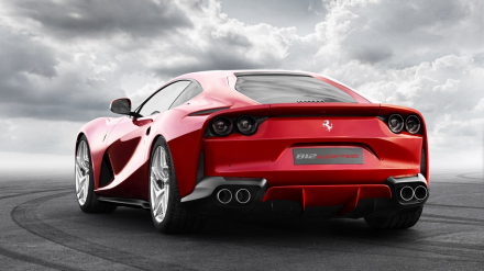 2018-ferrari-812-superfast-3-1.jpg