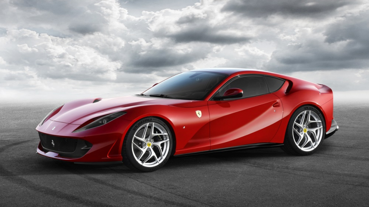 Ferrari vén màn siêu xe 812 Superfast