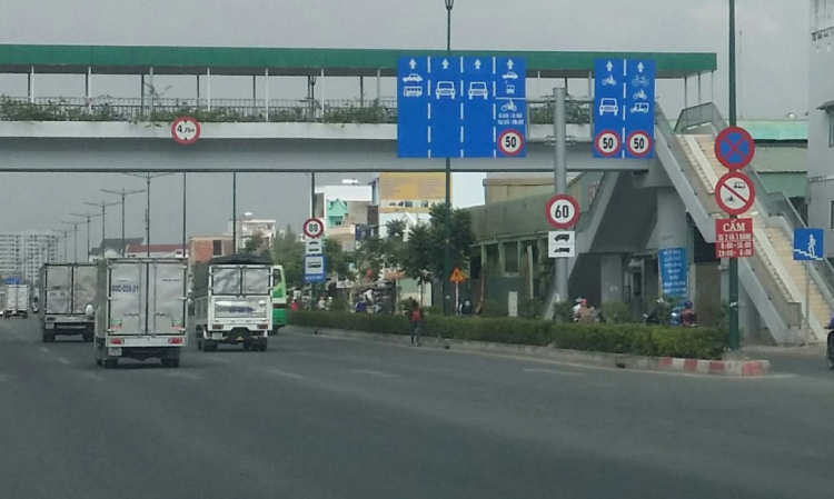 Tốc độ ô tô con đường Phạm Văm Đồng?