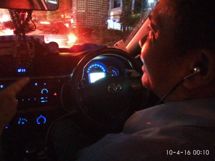 Vinasun vừa chở khách...vừa xem phim