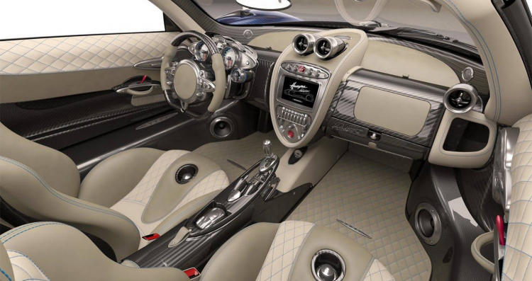 Pagani Huayra Roadster chính thức ra mắt với giá 2,41 triệu USD Pagani Huayra Roadster chính thức ra mắt với giá 2,41 triệu USD