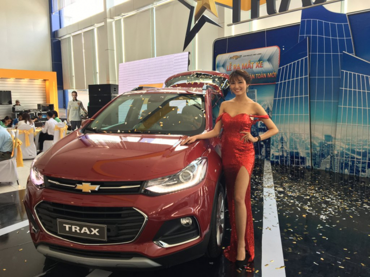 Ảnh chi tiết Chevrolet Trax giá 769 triệu đồng vừa có mặt tại đại lý