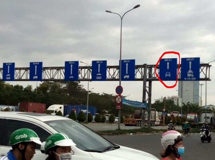 lane nguyễn văn linh- nguyễn thị thập