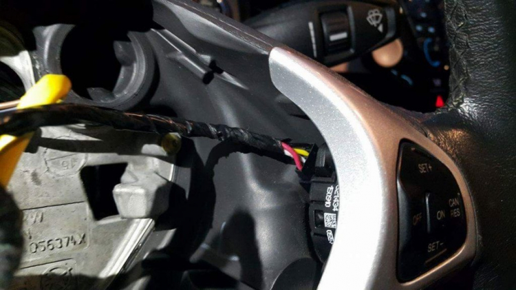 DIY cruise control cho Escape (ko cần active bằng phần mềm Ford IDS) DIY cruise control cho Escape (ko cần active bằng phần mềm Ford IDS)
